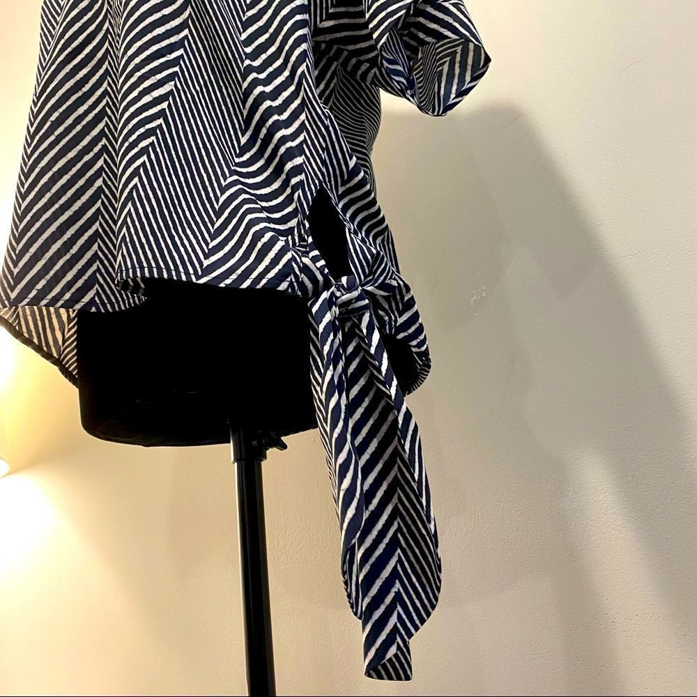 MK Striped Blouse - Picture 5 of 5
